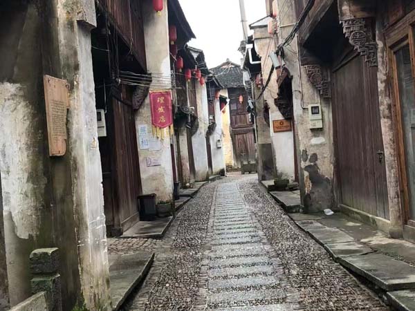 在公交車上遇到法律問題怎么辦？深圳知名刑事律師為您解答！