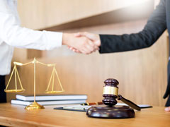 <b>文化差異下的合同違約：深圳合同律師回答法律之橋與文化之隔</b>